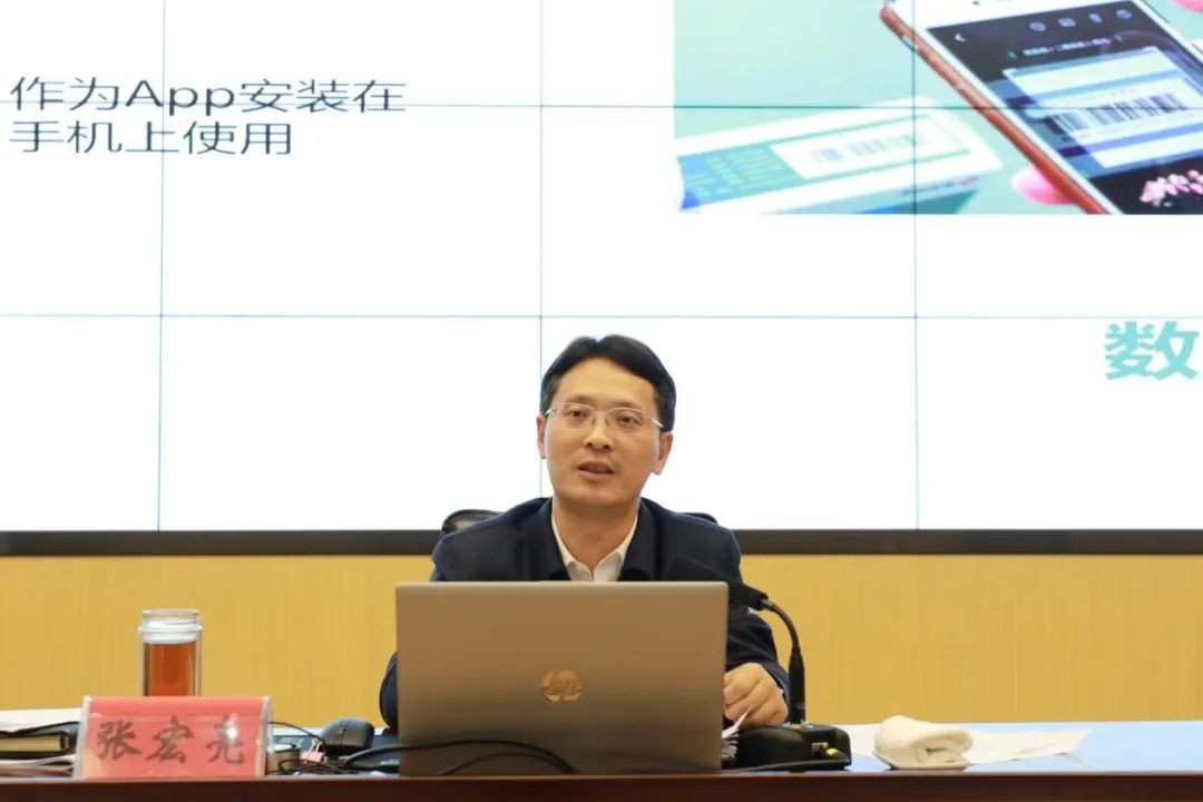 1652675991136054321.jpeg 公安局长1.jpeg