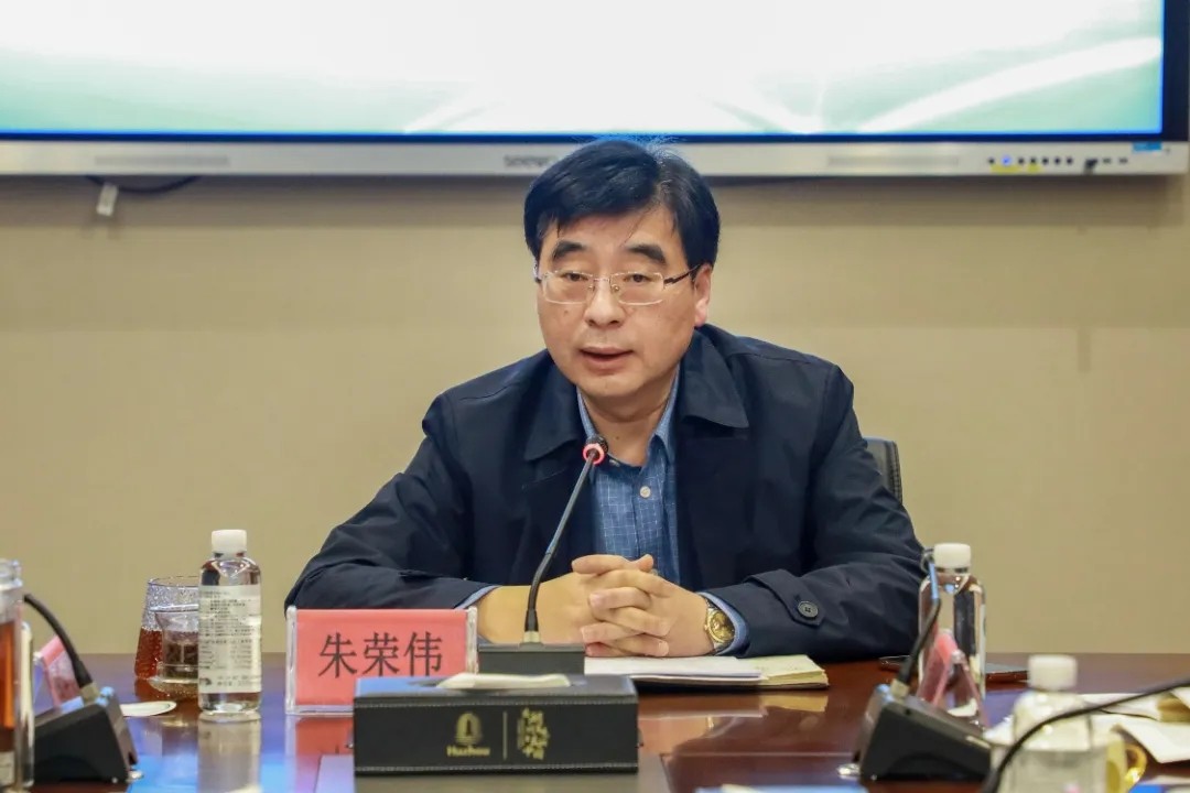 1668589980110065926.jpg 学习贯彻党的二十大精神学习会图片2.jpg